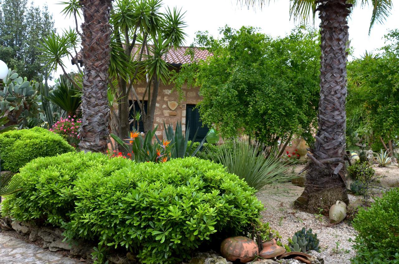 Masseria Pisciani Torchiarolo ภายนอก รูปภาพ