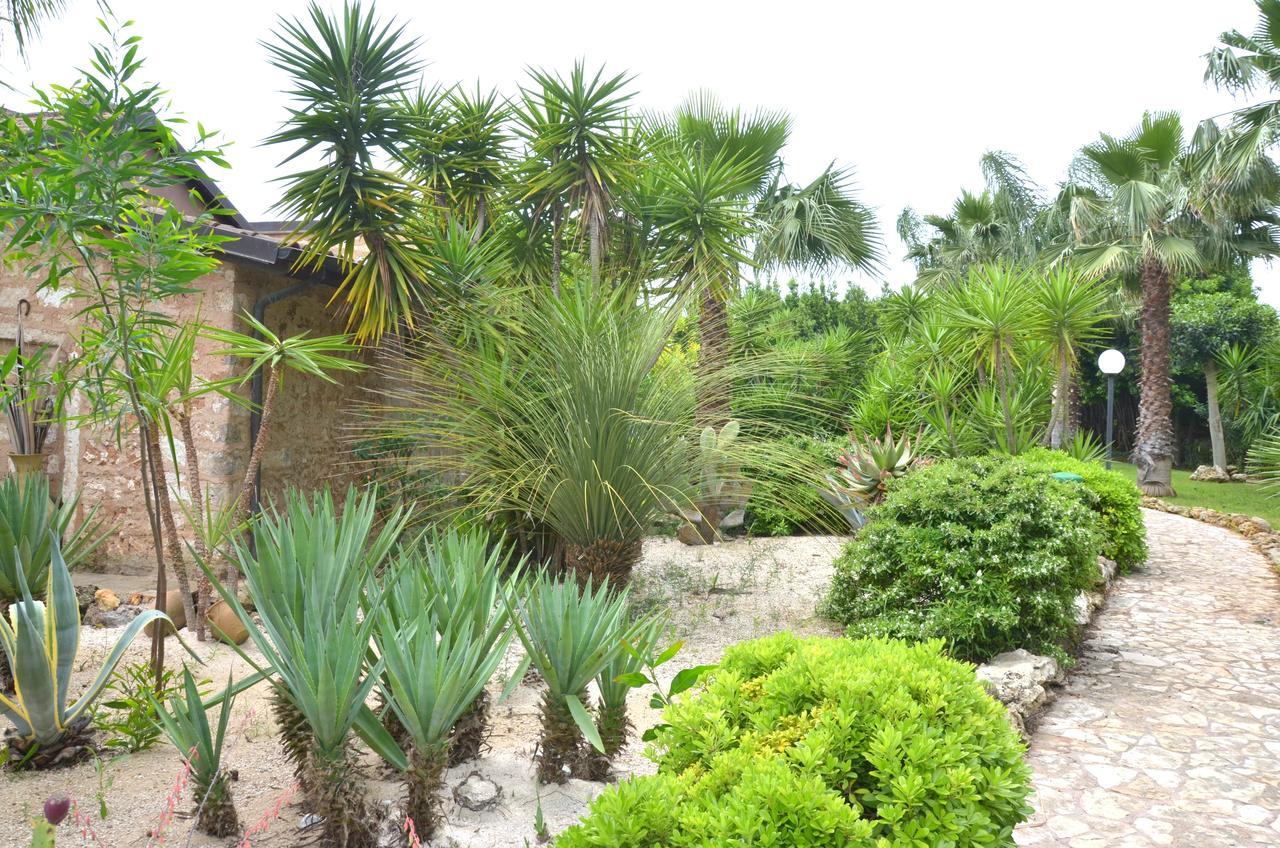 Masseria Pisciani Torchiarolo ภายนอก รูปภาพ