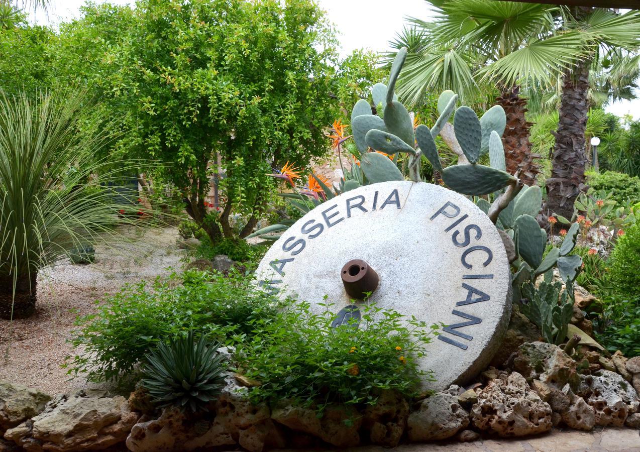 Masseria Pisciani Torchiarolo ภายนอก รูปภาพ